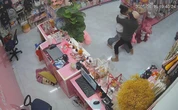 Gần 24 giờ truy bắt 2 đối tượng trói người, cướp của tại cửa hàng Gemini - Store