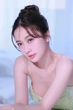 Mỹ nhân Việt duy nhất được báo Hàn tung hô là "tình đầu quốc dân", đẹp cỡ nào mà bị đồn dao kéo suốt 13 năm?