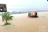 Lũ lên nhanh, một số địa phương miền Bắc ngập sâu