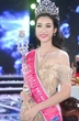 Sau 3 năm lấy chồng chủ tịch, "Hoa hậu nghèo nhất Việt Nam" giờ thế nào?