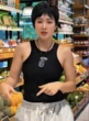 Thứ còn gây sốc hơn cơ bắp cuồn cuộn của Angela Phương Trinh
