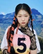 “Cô bé xấu xí” từng bị bạo lực mạng nay debut xinh như hot girl, bán không nổi 100 album