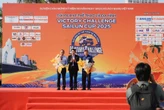 Dàn thí sinh Hoa hậu Hoàn vũ Việt Nam 2025 tiếp lửa tinh thần cho 80 đội đua xe tranh tài ở Nha Trang