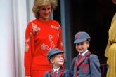 Ít người biết anh em Thân vương William và Harry từng đi ăn ở McDonald’s, lý do đằng sau thật sự cảm động!