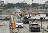 Cầu phao Phong Châu sẵn sàng phục vụ người dân qua sông Hồng