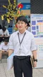 "Hành trang của con chỉ có niềm tin của mẹ và cuốn sổ hộ nghèo" - 1 phút phát biểu khiến cả hội trường bật khóc