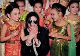 Ca sĩ Việt duy nhất hát chung với Michael Jackson: 3 lần xuống tóc, phát hiện khối u sau 1 tháng sinh con