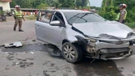 Cảnh sát uống say rồi lái ô tô gây tai nạn khiến 1 phụ nữ tử vong, thái độ khi xuống xe gây chú ý