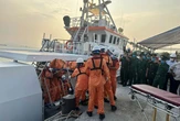 Vụ chìm sà lan ở Quảng Ngãi: Nghi ngờ có 9 người gặp nạn
