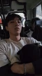 Lê Dương Bảo Lâm lại tiếp tục lấy chuyện giới tính làm trò đùa, HIEUTHUHAI "sượng trân" khi bị đánh úp hôn má
