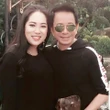 Nhan sắc vợ 3, kém 29 tuổi của "vua hài" từng cầm 300 cây vàng mua siêu xe, giờ bán cơm tấm