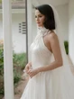 Bí mật váy cưới Selena Gomez: Phải phóng to lên mới thấy thứ này!