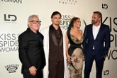 Jennifer Lopez tình tứ bên Ben Affleck