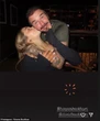 Tiểu thư Harper hôn má bố, David Beckham lại gây tranh cãi vì quá thân mật với con gái