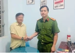 Người đàn ông đến Viettel chuyển 50 triệu, chuyển xong 20 triệu thì đại lý báo công an