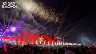Sự cố nổ pháo hoa rơi trúng khán giả tại concert Em Xinh
