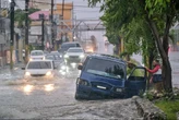 Siêu bão Melissa mạnh nhất từ thế kỷ XIX đi vào vùng Caribe, tàu chiến Mỹ khẩn cấp di chuyển
