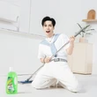 Quang Hùng MasterD khiến fan thích thú khi rửa chén, lau nhà, xung phong trở thành “trai đảm trăm điểm”
