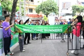 VPBank Hanoi International Marathon 2025 hút dàn trai xinh gái đẹp rần rần đổ về Bờ Hồ