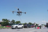 Dùng drone chuyển thuốc cho bé 4 tháng bị sốt cao giữa tâm lũ