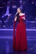 Ngoại hình nữ ca sĩ ở biệt thự 600m2, sở hữu nhà từ Nam ra Bắc, 45 tuổi kết hôn, lần đầu công khai có con