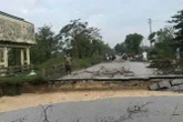 Vỡ bờ sông Vinh, nước ào ạt tràn vào khu đô thị
