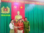 Nhận được 68 triệu đồng từ tài khoản lạ, người phụ nữ sinh năm 1990 vội bay từ Malaysia về nước để trình báo công an