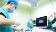 Thấy 'chất lỏng lạ' trên người sau phẫu thuật, cô gái kiện bác sĩ: Sự thật phơi bày qua camera an ninh