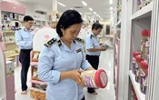 Phát hiện 3 mẫu sữa không đạt chất lượng, chuyển cơ quan điều tra