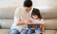 Đây là 4 người có ảnh hưởng quan trọng nhất đến sự phát triển của trẻ: Bố, mẹ, giáo viên, người còn lại là ai?
