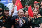 Hình ảnh người cựu binh chiến dịch Điện Biên 99 tuổi tại lễ tổng duyệt A80 được chia sẻ nhiều nhất trên MXH lúc này