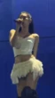 Jennie ở Paris đẹp mơ màng nhưng vũ đạo 19+ khiến dân tình “nóng mắt”