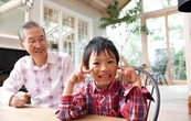 Khi về già, những bậc cha mẹ khôn ngoan nhất thường không khoe điều này, dù thực tế con cái họ đúng như vậy!
