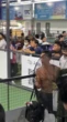 Ông xã Hồ Ngọc Hà để lộ body 6 múi cuồn cuộn trên sân pickleball khiến dân tình xuýt xoa