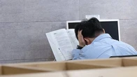Hiện tượng lạ ở nền kinh tế lớn thứ 4 châu Á: Sinh viên không dám tốt nghiệp vì sợ... thất nghiệp