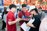 Sau “cơn bão” điểm chuẩn, 2k7 nên làm gì? Chuyên gia hé lộ lựa chọn giá trị hơn nguyện vọng 1