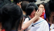 "Con ơi đừng đi học nữa, mẹ lo không nổi đâu" - Lời cầu xin khiến nữ sinh 2k7 bật khóc giữa giấc mơ đại học