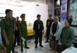 Khám xét nơi ở của nhóm cho vay, công an thu giữ lượng lớn tiền mặt, 8 sổ tiết kiệm 84 tỉ đồng