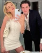 "Cậu cả bất hiếu" nhà Beckham ca ngợi vợ không biết mệt sau khi “cưới lại”, netizen ngán đến tận cổ rồi!