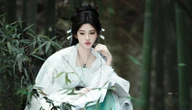 Nhìn mỹ nhân này mặc bạch y mà tưởng tiên nữ giáng trần: Gương mặt được ông trời phác họa, người đâu mà đẹp dữ thần