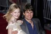 Câu chuyện nghĩa tình mỉa mai nhất showbiz: Tom Cruise tặng quà sinh nhật cho con gái người khác gần 20 năm nhưng "quên" gặp con gái ruột