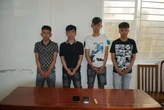 Bắt nhóm thanh niên 16 tuổi dùng dao cướp tài sản của nhiều người đi đường