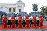 VinBus khai trương tuyến buýt điện E11 phục vụ miễn phí người dân Thủ đô