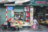 Chợ cóc át chợ chính tại Hà Nội, giao thông ùn tắc