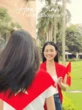 Bé gái Vbiz đeo kính cận nép sau lưng mẹ Hoa hậu nay cao vượt trội, visual cỡ nào mà 99% bình luận trầm trồ?