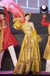 Mẹ đơn thân "hot" bậc nhất showbiz Việt, 30 tuổi có nhà từ Bắc vào Nam, cát xê gần 700 triệu/show