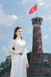 Dương Hoàng Yến hát Tổ Quốc Trong Ánh Mặt Trời tri ân thế hệ đi trước