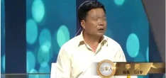 Người đàn ông tốt bụng đóng học phí giúp bé gái nghèo, cái kết 15 năm sau khiến nhiều người rơi nước mắt: Cổ tích là có thật!