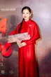 Bắt gặp cặp đôi Vbiz công khai ôm nhau giữa sự kiện: Nắm tay không rời, phim giả tình thật khó chối cãi