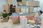 TP.HCM: Thu giữ hơn 5 tấn phụ gia thực phẩm, 24 nghìn chai thực phẩm chức năng, 7 nghìn lon sữa bột giả